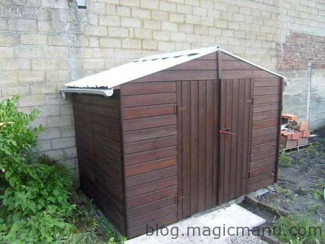 Blog de magicmanu : Aménagement de notre maison, Abri de jardin - la lasure