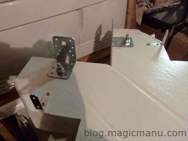 Blog de magicmanu : Aménagement de notre maison, Escalier, les fixations