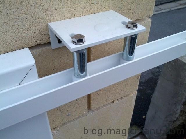 Blog de magicmanu : Aménagement de notre maison, Portail coulissant : la pose